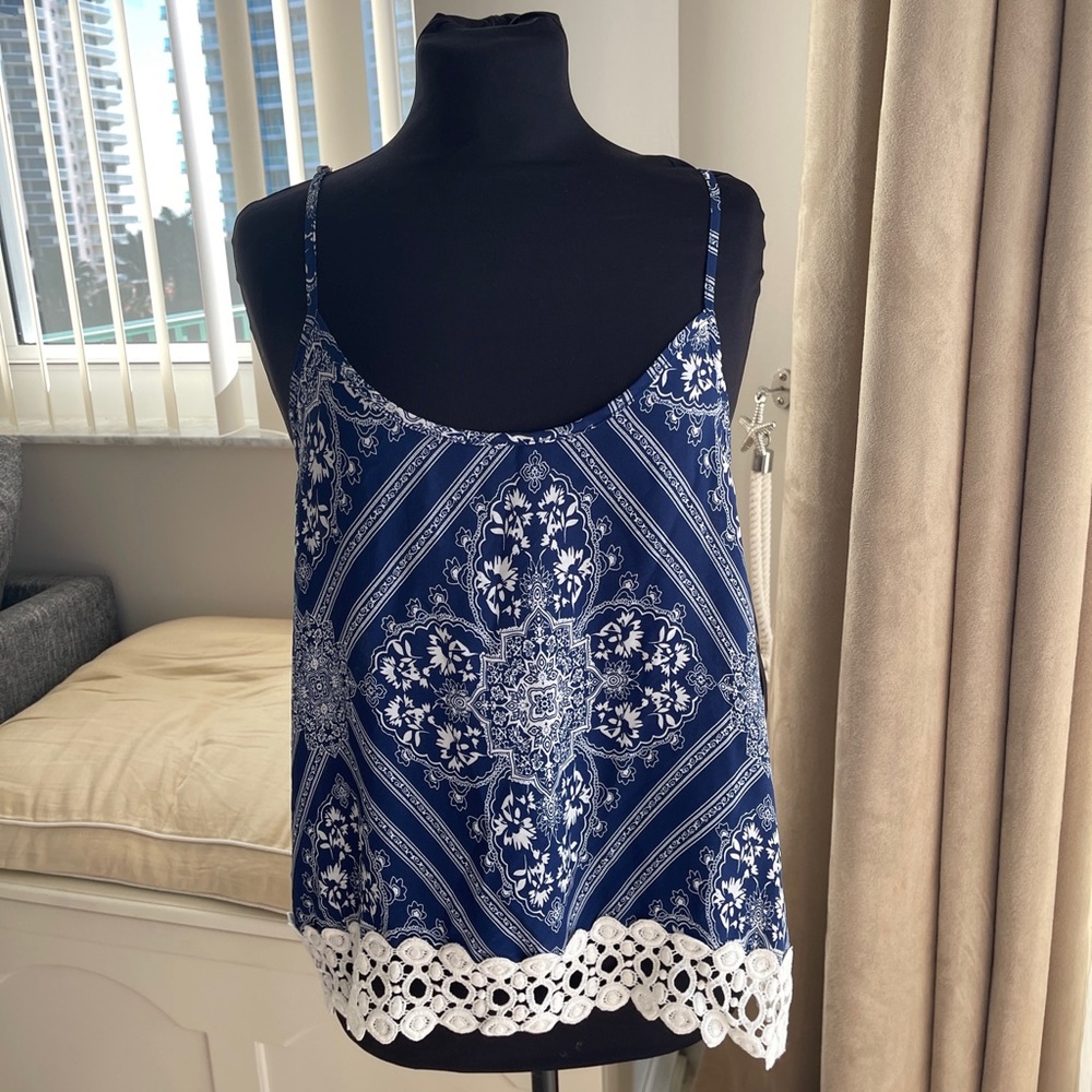 Liberty Love tank top lace hem size L